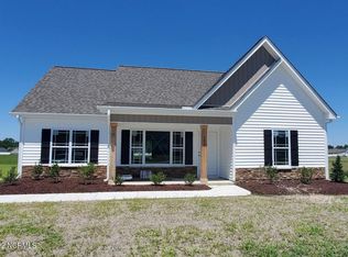 866 Cherry Run Rd, Washington, NC 27889