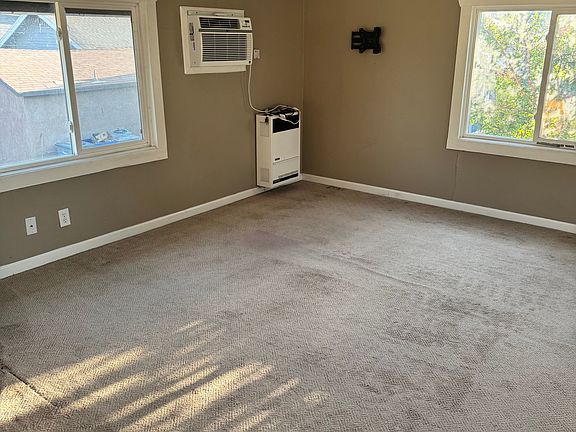 5th image of 1324 N Farris Ave #B