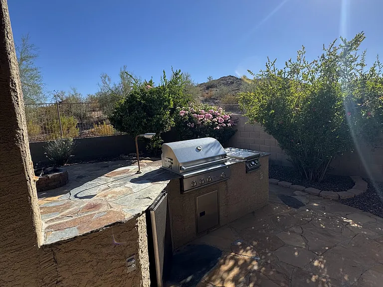 18391 W Verdin Rd — Photo 12