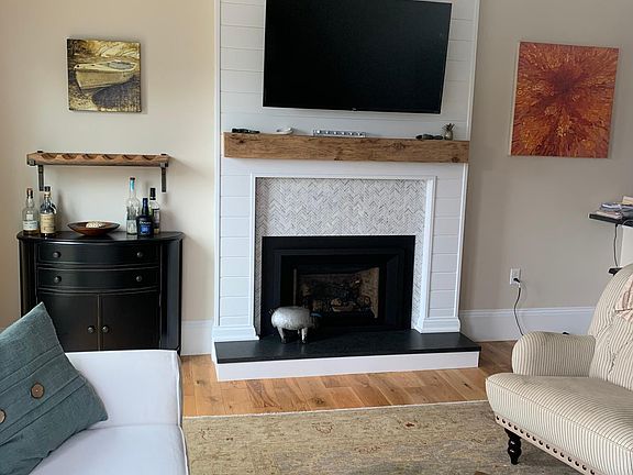 Gas fireplace.