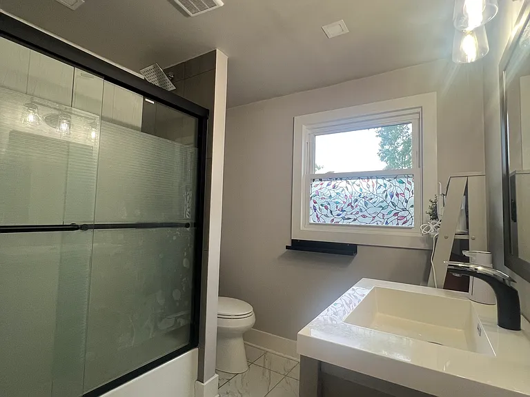 186 Wilson Ave — Photo 8