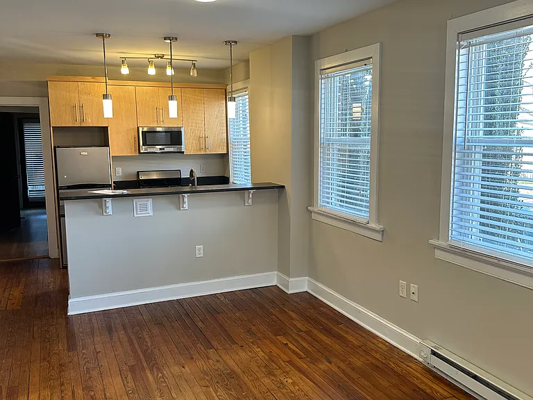 1649 W Cary St #1 — Photo 6