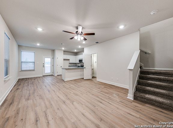 3rd image of 7606 Gramercy Way