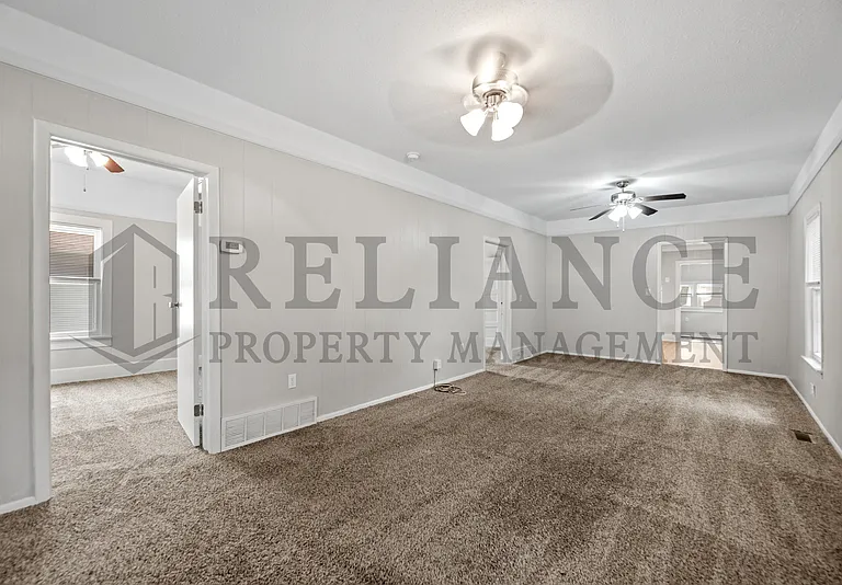 232 S Sedgwick St — Photo 9