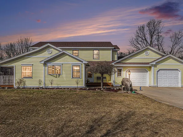 10541 S Jackson Rd, Cement City, MI 49233