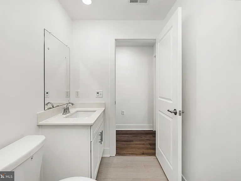 2307 Prince Hall Dr — Photo 37