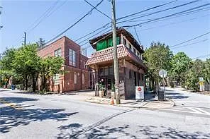 210 Walker St SW #1 — Photo 36