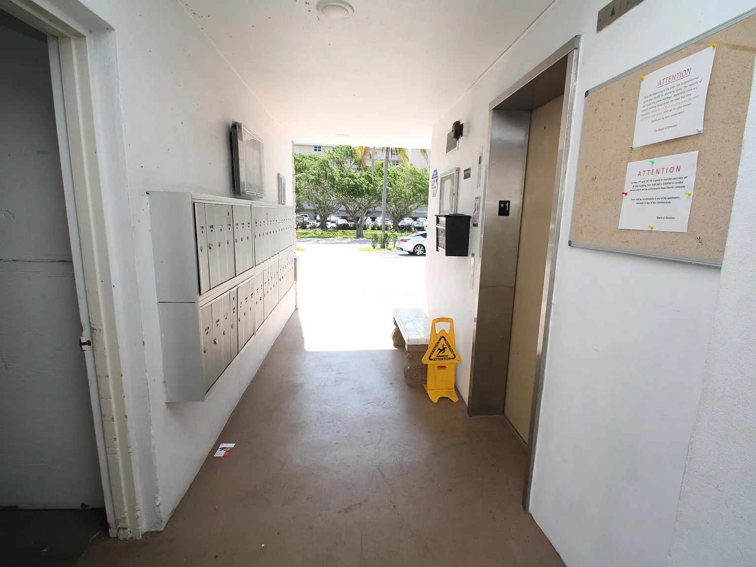 1 bed, 1.5 bath, 850 sqft, $1,700 — Photo 3