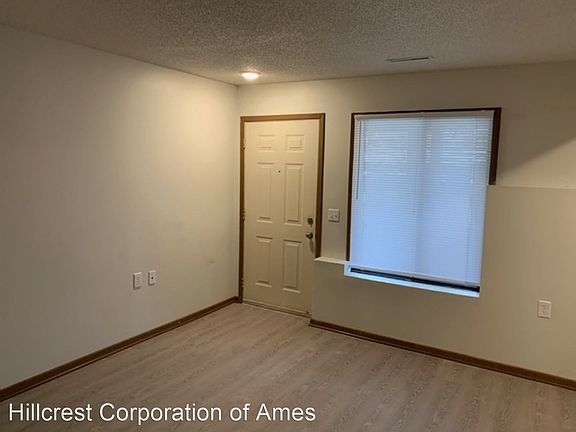 3rd image of 312 Hillcrest Ave #14087845