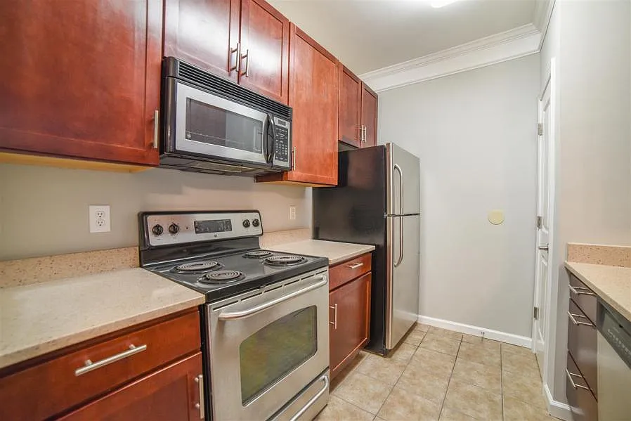 1 bed, 709 sqft, $1,675 — Photo 4