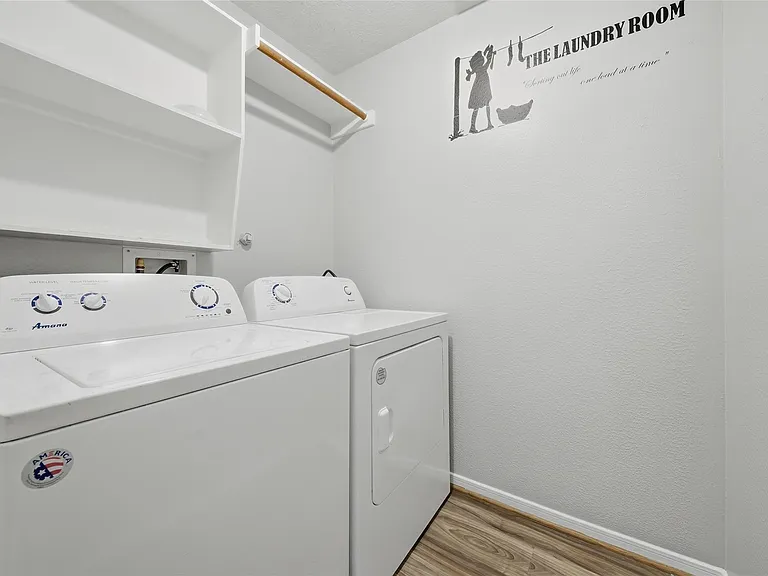 1607 Sandy Park Dr — Photo 17