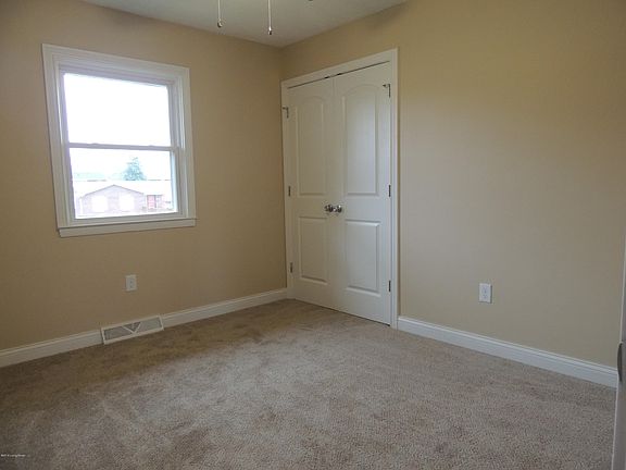 4th image of 117 Shelby St