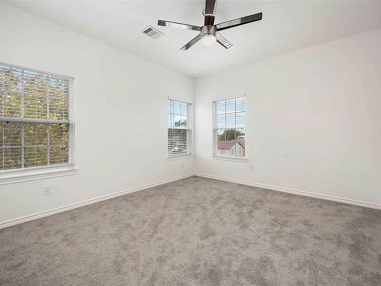4406 Sterling St #B — Photo 28