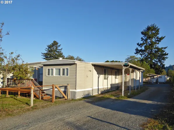 97975 W Benham Ln, Brookings, OR 97415