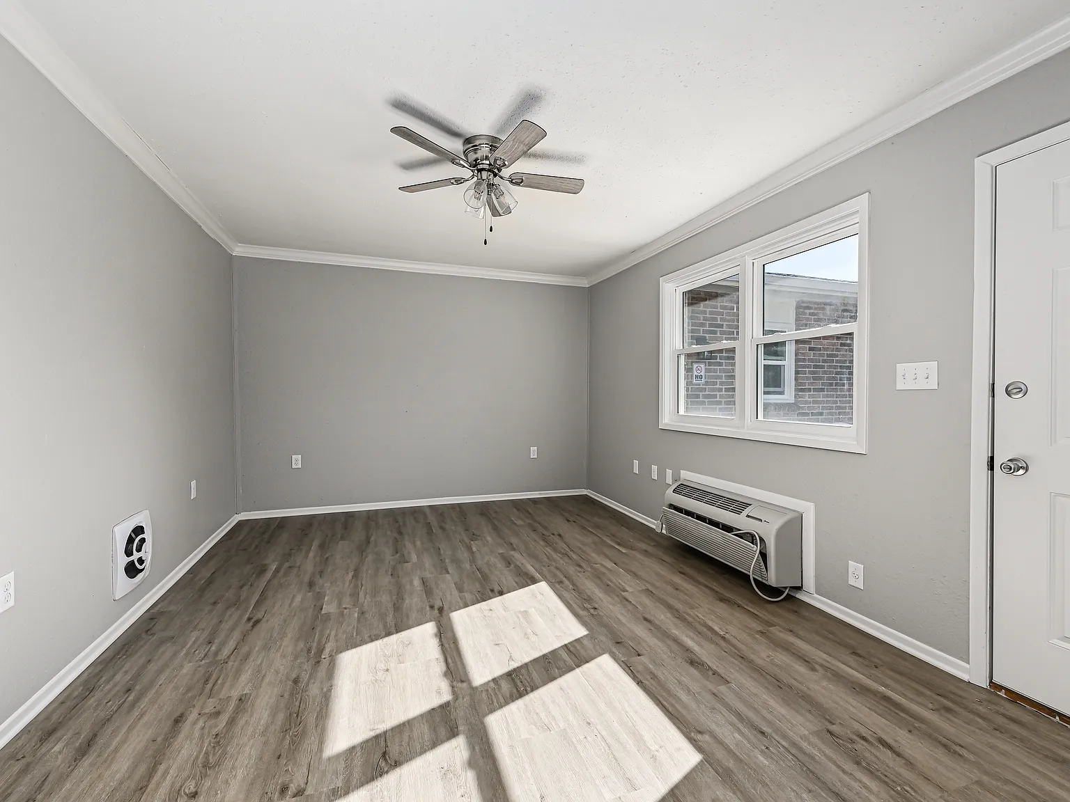 1 bed, $745 — Photo 3