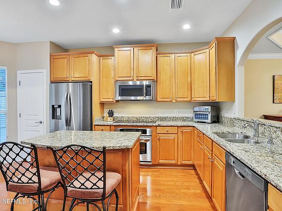 4th image of 4247 Studio Park Ave