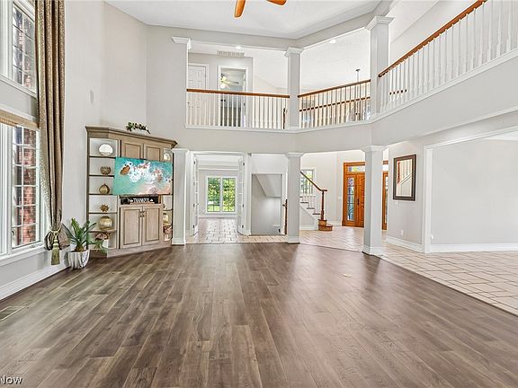 4th image of 1400 Cobblestone Way