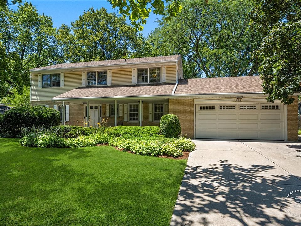 1st image of 329 Basswood Dr