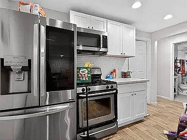 511 W Orange St — Photo 10