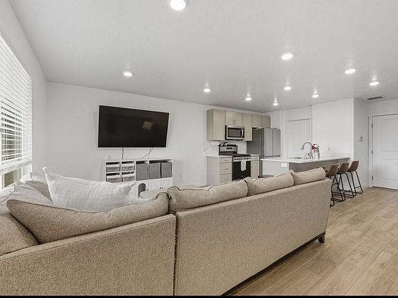 2nd image of 3728 W Orinda Dr