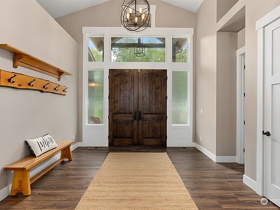 4th image of 5719 Stetson Court NW
