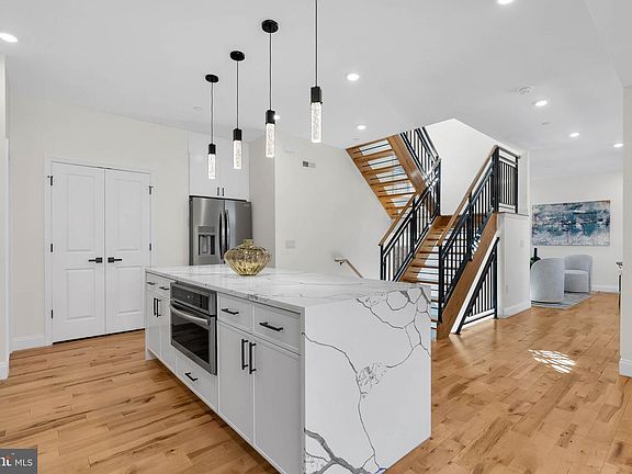 3rd image of 106 Pollard St