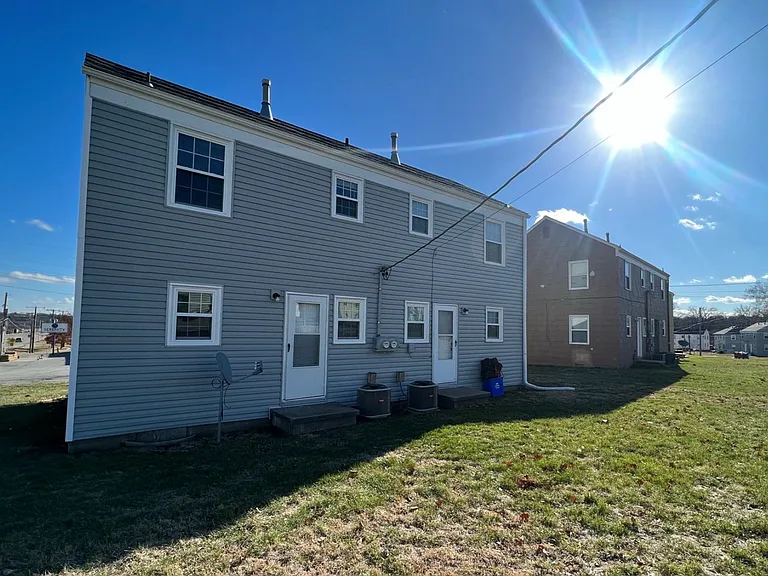 9500 Harrison St — Photo 14