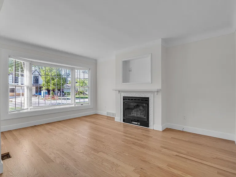 2711 Dorchester Rd — Photo 8