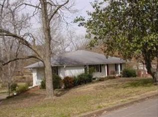 107 White Dr, Starkville, MS 39759