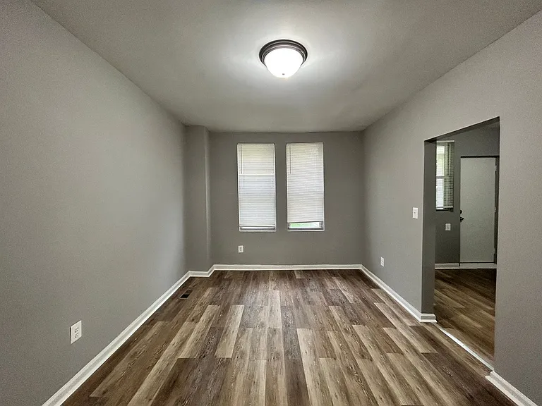 4702 Old York Rd — Photo 7