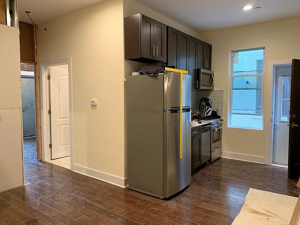 1st image of 2356 31st St APT 2