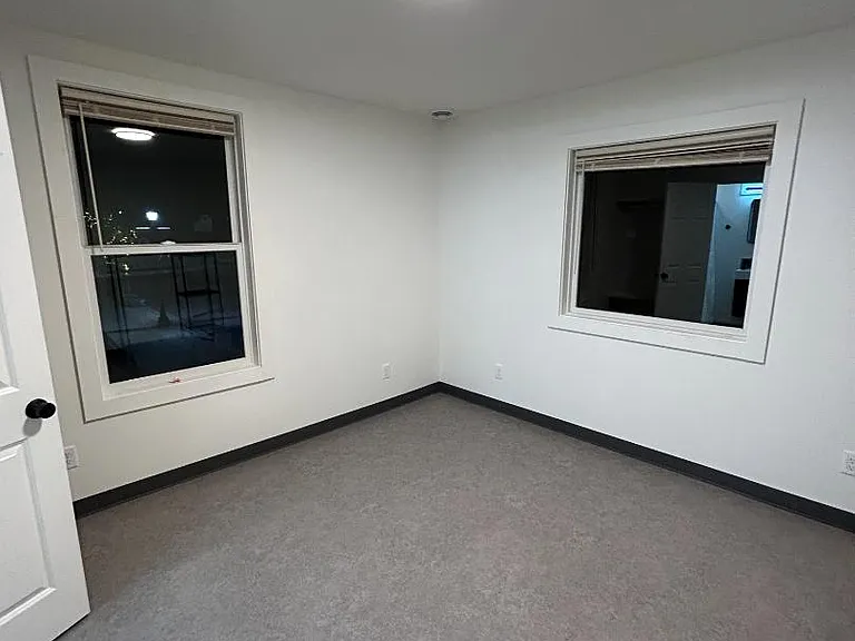 Unit Photo