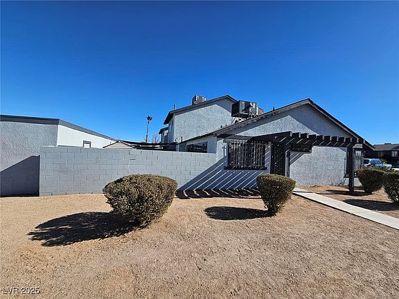 2nd image of 4017 Danford Pl
