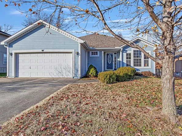 1808 N Ashley Dr, Independence, MO 64058