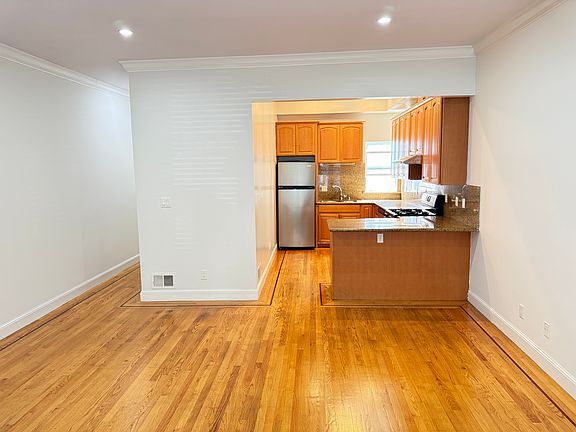 2nd image of 1417 Guerrero St #1/2
