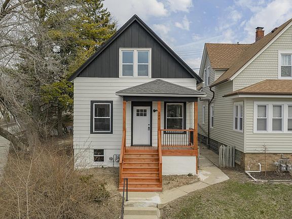 4th image of 300 E Rosedale AVENUE