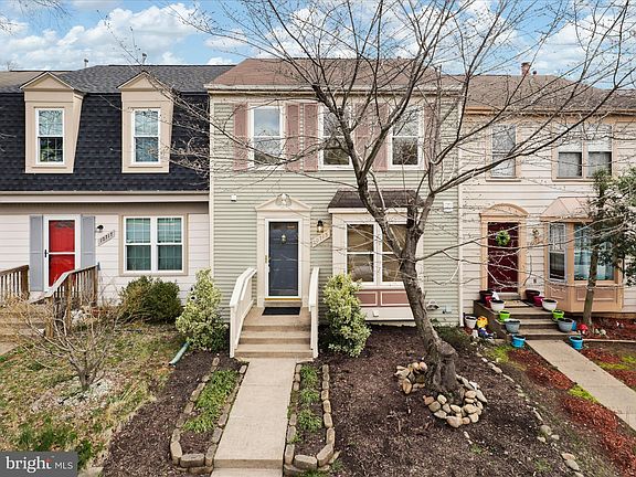 3rd image of 10715 Gideon Ct
