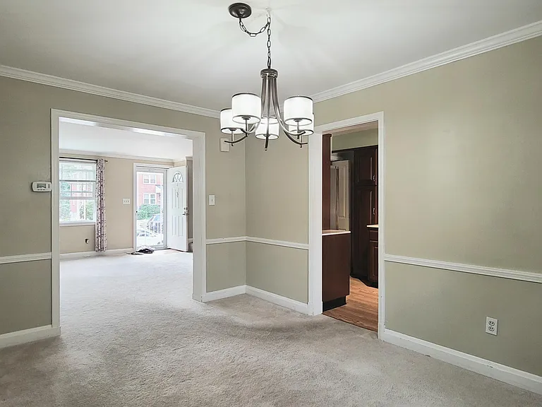 1822 Darrich Dr — Photo 7