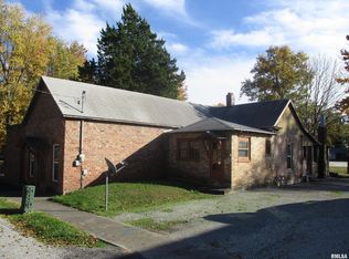 708 Beatrice St, Benton, IL 62812