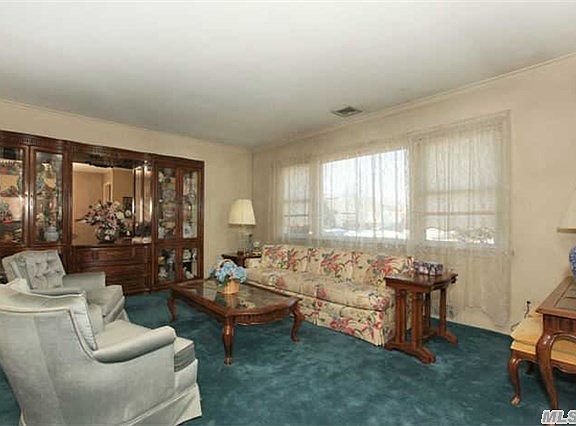 2nd image of 738 Foch Blvd