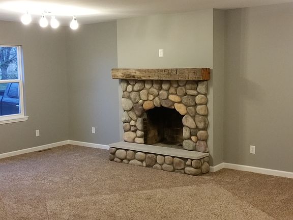 5th image of 4191 Manor Dr