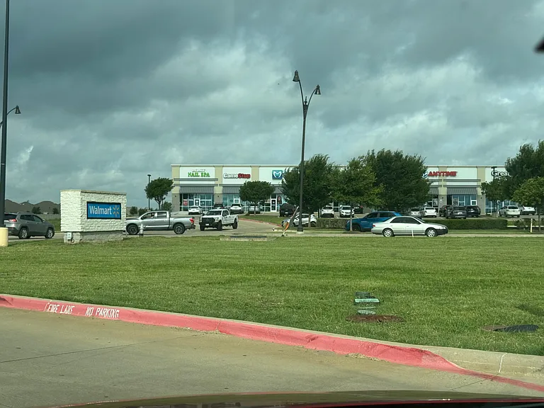 Sunflower Ln — Photo 5