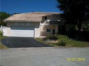 2nd image of 8533 NW 21st St