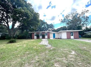 121 E Coleman Cir, Sanford, FL 32773