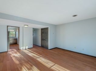 354 Indian Hills Cir APT 2, Clinton, TN 37716