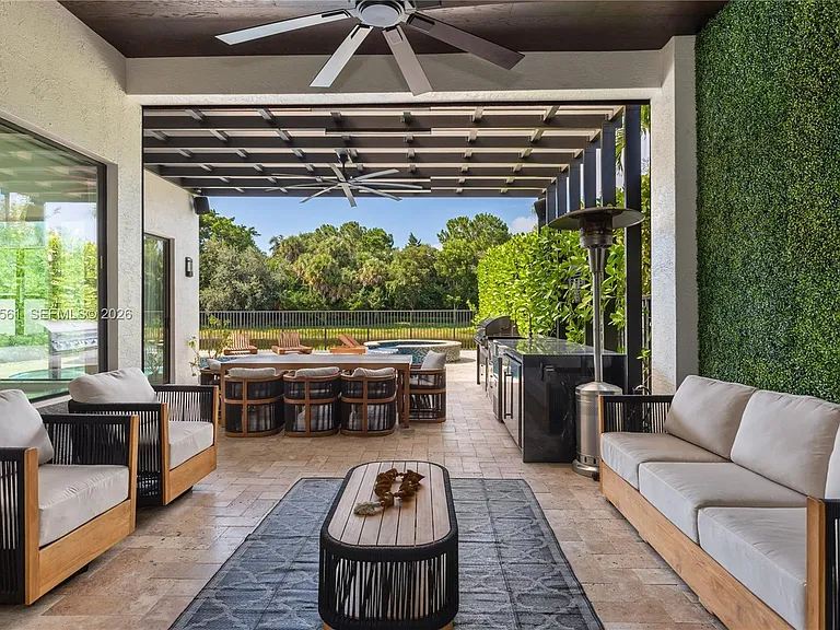 9529 Eden Roc Ct — Photo 11