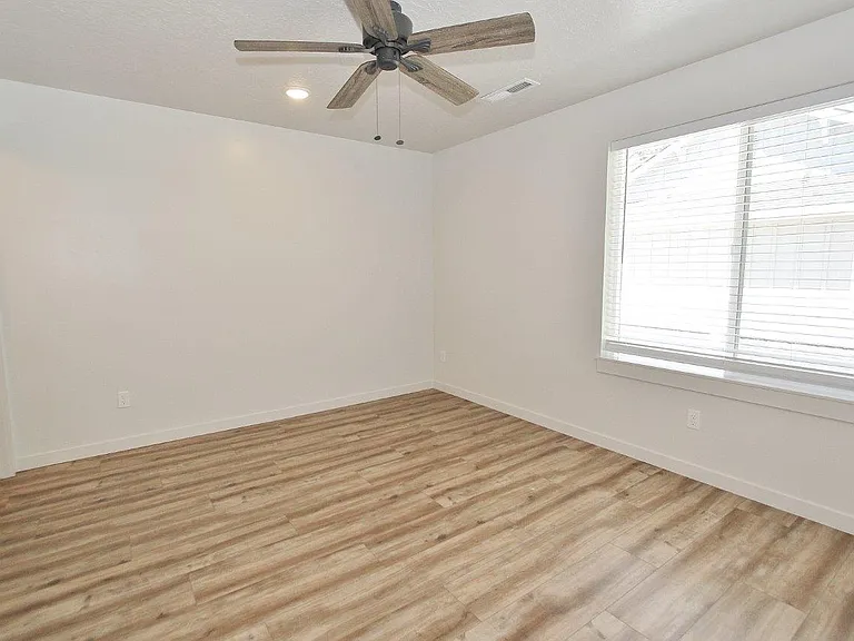504 S Utah Ave #H — Photo 11