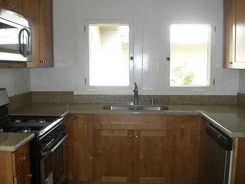 2nd image of 2364 Ganesha Ave
