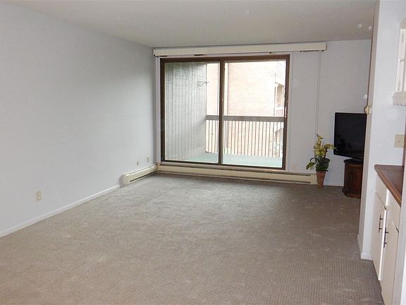4th image of 2929 Sunnyside Dr Unit 263