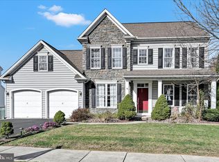 748 Connolly Dr, Red Lion, PA 17356